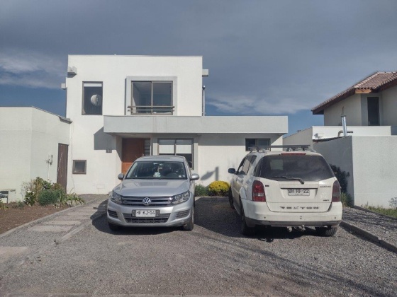 Santa Elena, Region Metropolitana, 3 Habitaciones Habitaciones, ,3 BathroomsBathrooms,Casa,En Venta,1169