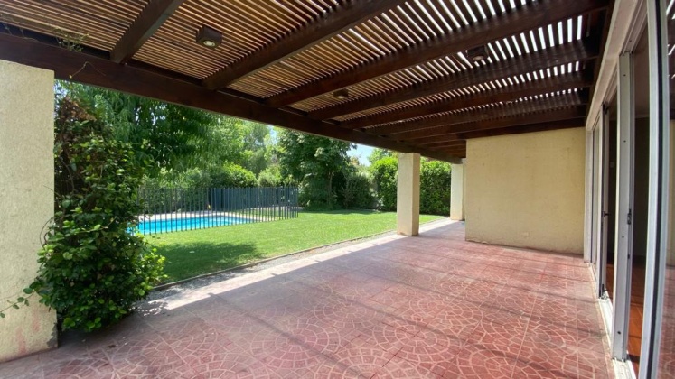 Santa Elena, Region Metropolitana, 3 Habitaciones Habitaciones, ,3 BathroomsBathrooms,Casa,En Venta,1175