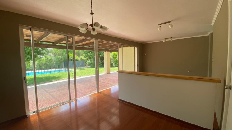 Santa Elena, Region Metropolitana, 3 Habitaciones Habitaciones, ,3 BathroomsBathrooms,Casa,En Venta,1175