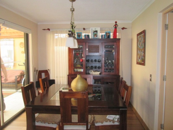 Region Metropolitana, 3 Habitaciones Habitaciones, ,3 BathroomsBathrooms,Casa,En Venta,1044